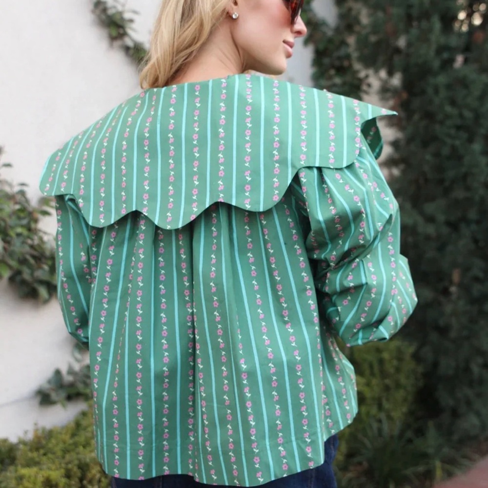 Karlie- NWT Floral Ditsy Green Striped Bow-Tie Collar Women's Blouse - Picture 2 of 6